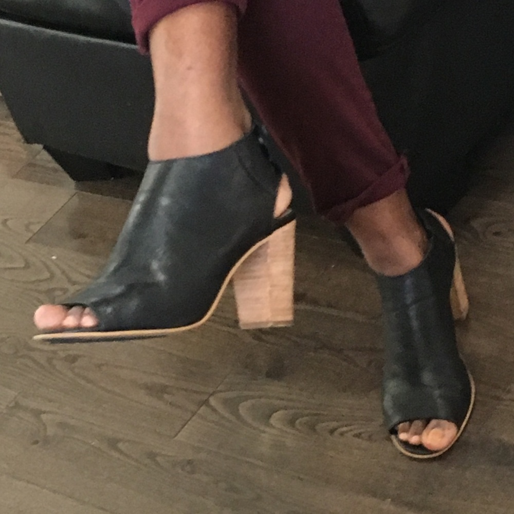 Steve Madden leather Sandals